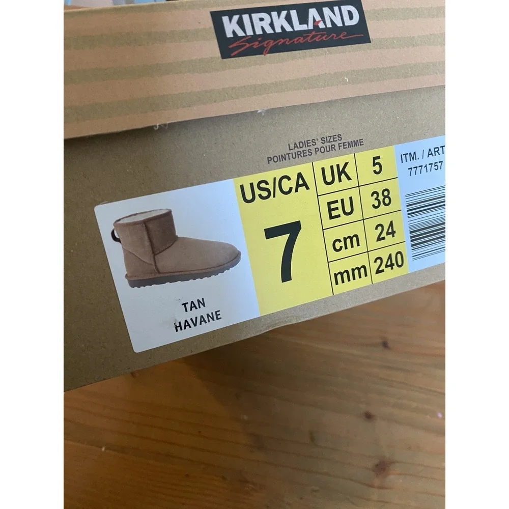 Kirkland Signature NIB Shearling Boots Women's Size 7 Tan